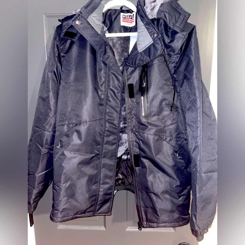 NWT Black Winter Jacket XL Perfect Condition